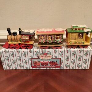 VINTAGE HOLIDAY COLLECTION TERRACOTTA TEDDIES ON TRAIN NWT